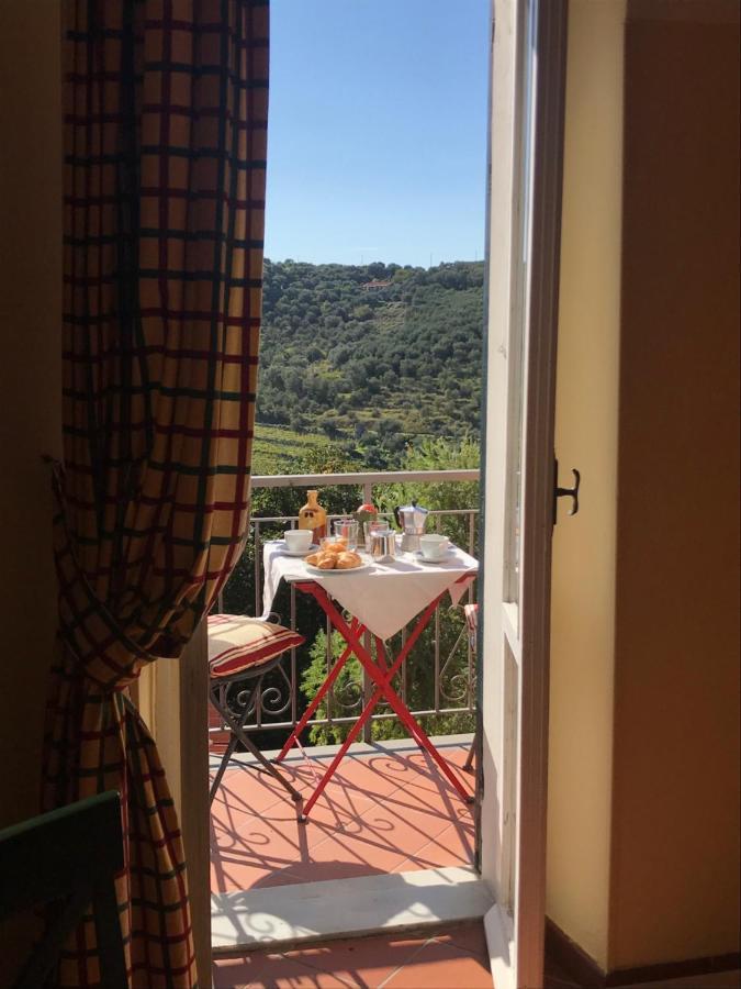 Uliveto Saglietto Agriturismo A Poggi Apartments Imperia Buitenkant foto