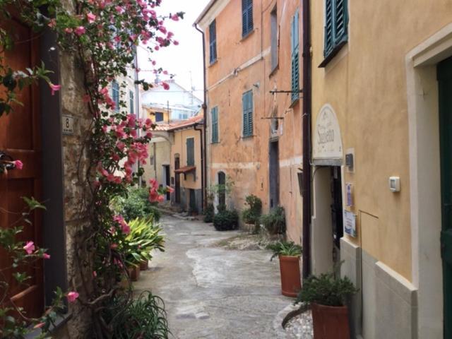 Uliveto Saglietto Agriturismo A Poggi Apartments Imperia Buitenkant foto