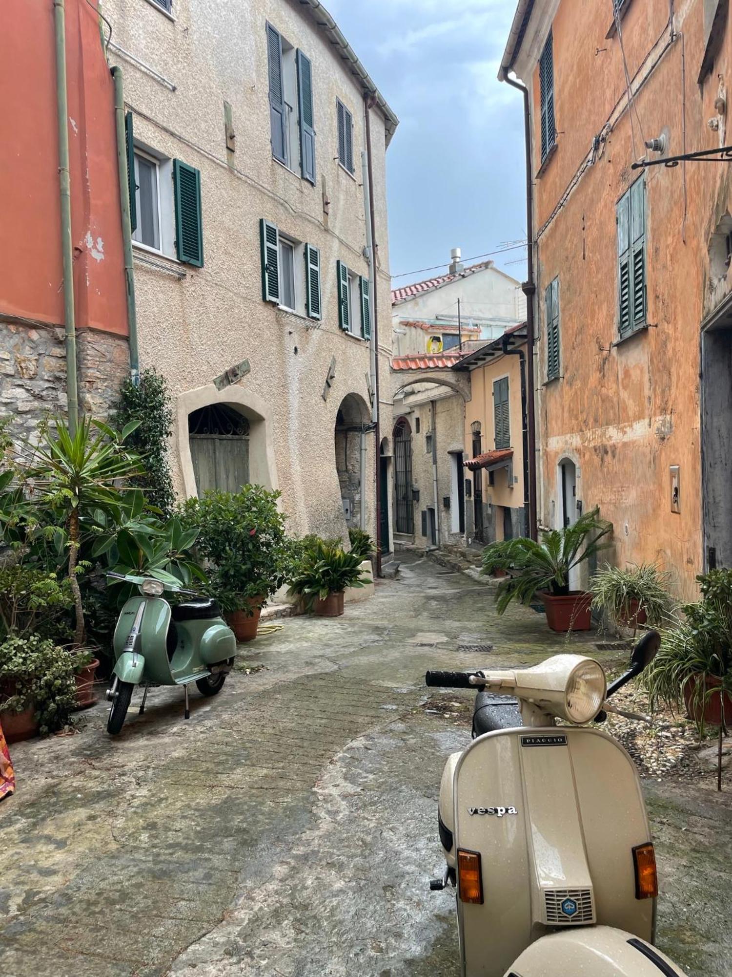 Uliveto Saglietto Agriturismo A Poggi Apartments Imperia Buitenkant foto