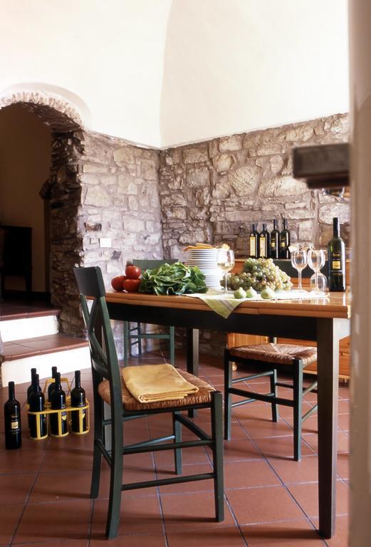 Uliveto Saglietto Agriturismo A Poggi Apartments Imperia Kamer foto
