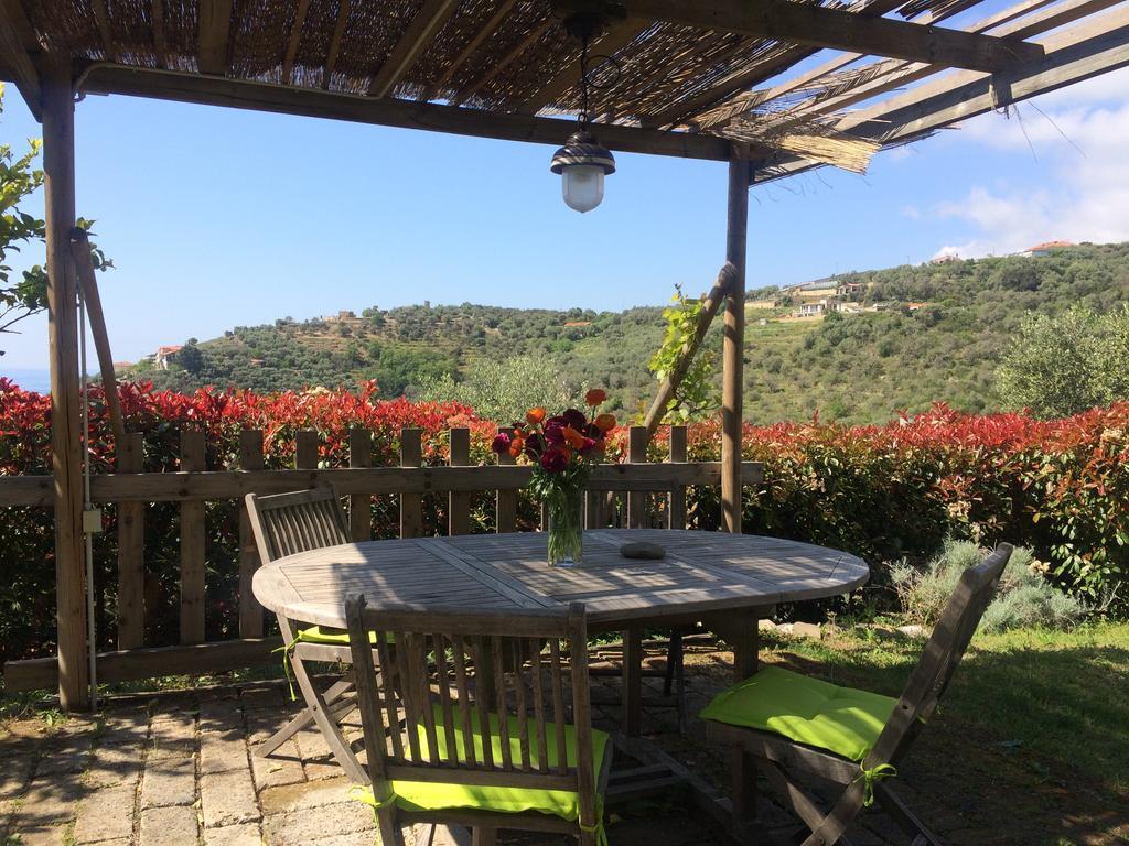 Uliveto Saglietto Agriturismo A Poggi Apartments Imperia Buitenkant foto